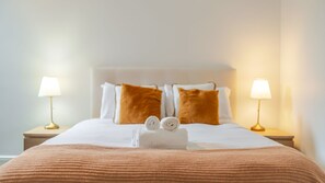 2 chambres, bureau, Wi-Fi gratuit, draps fournis