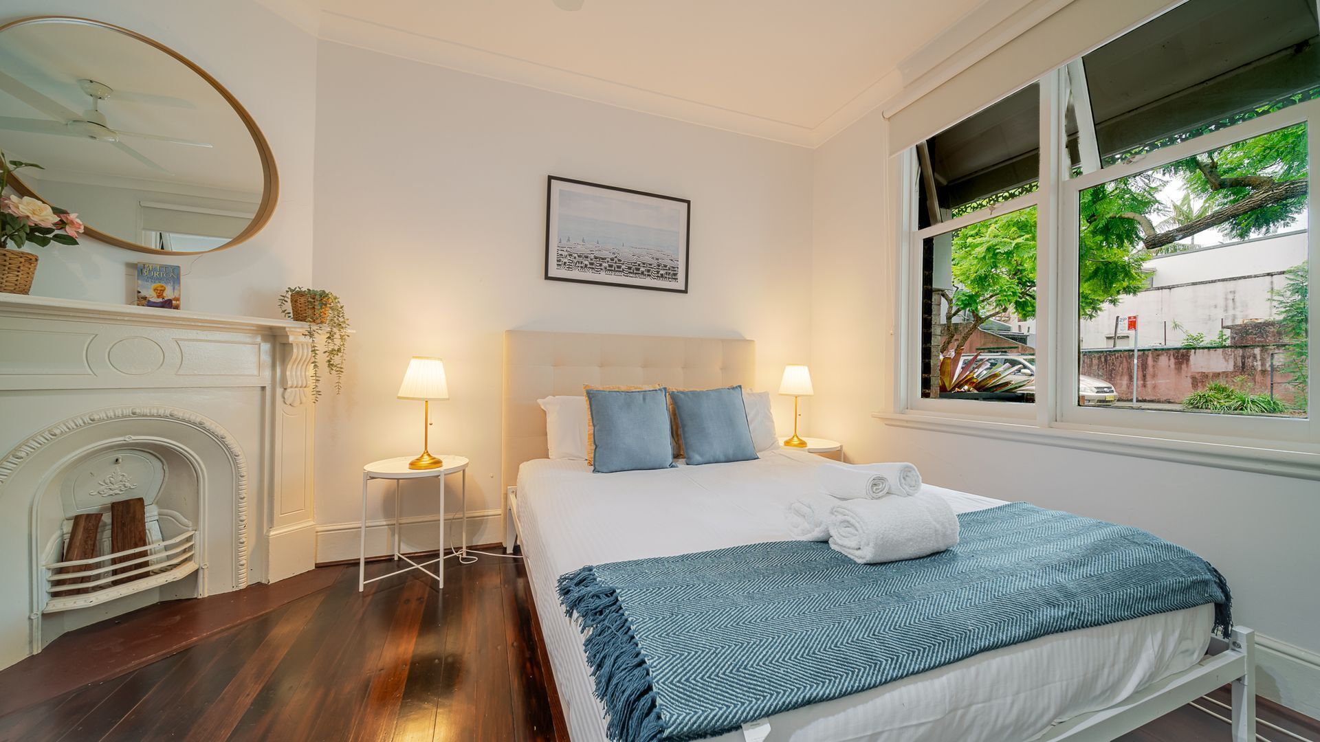 Desk, free WiFi, bed sheets