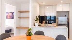 Fridge, microwave, oven, stovetop - Fortitude Valley Escape with Pool, Gym & Parking (Fortitude Valley)