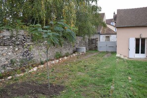 Property grounds - La Halte du Clos (Souvigny)