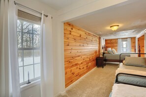 3 habitaciones, tabla de planchar con plancha y cuna de viaje