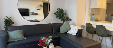 Apartment, Balcony | Living area