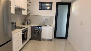 Huoneisto, parveke | Yksityinen keittiö