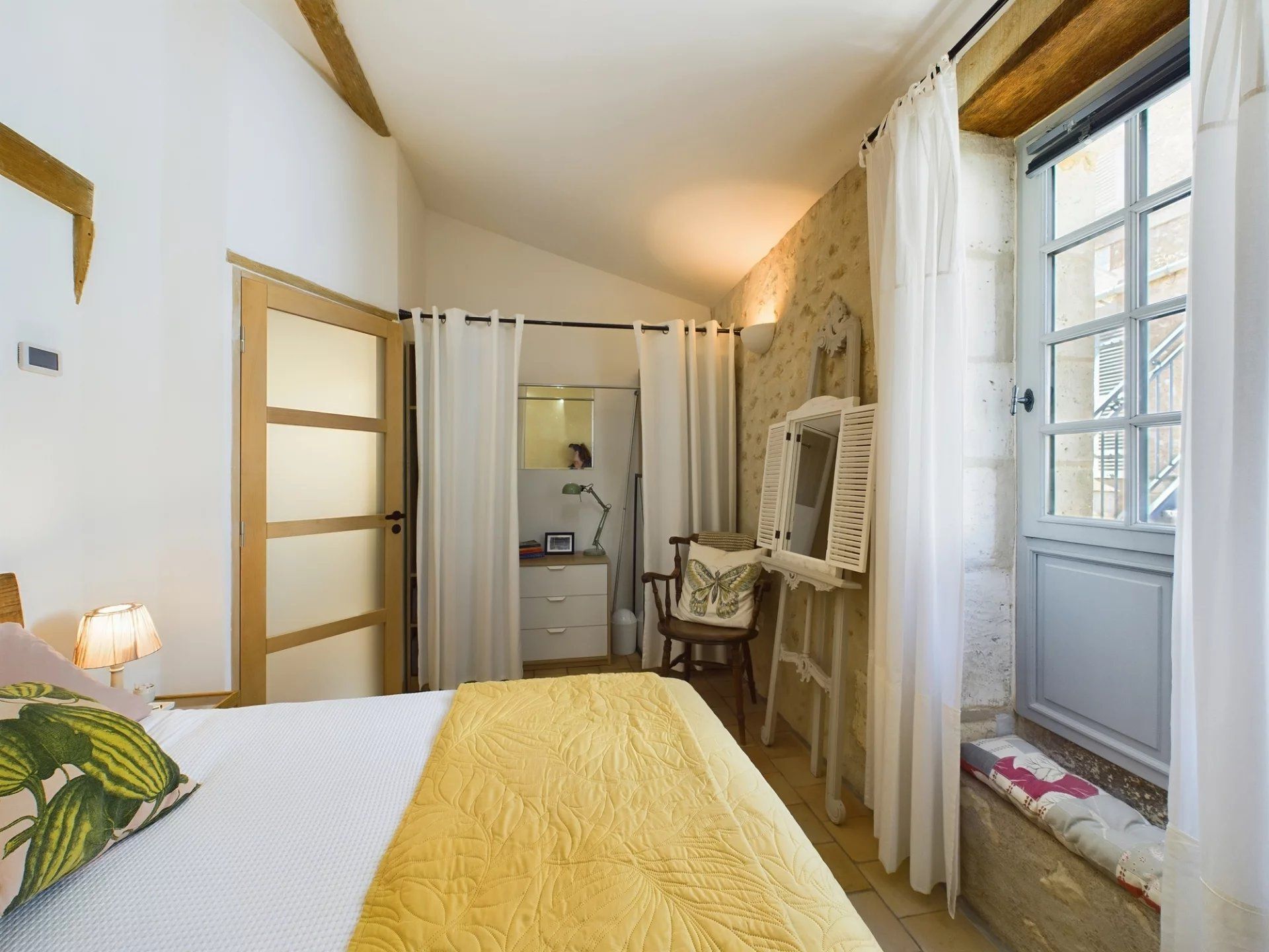 1 多间卧室、熨斗/熨衣板、免费 WiFi、床单