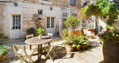 Fully equipped, modern studio in the most charming B&B in the heart of Ribérac.