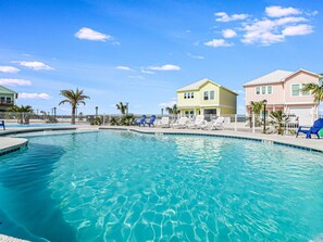 Pool - Bliss On The Bay (Rockport)