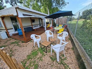 Outdoor dining - A vacation spot - functional - bright - quiet (Saint-Bertrand-de-Comminges)