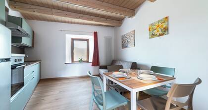 Inside the widespread village of Castelletta in the Gola della Rossa park.