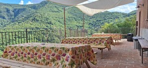 Outdoor dining - Inside the widespread village of Castelletta in the Gola della Rossa park. (Castelletta)