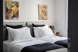 3 bedrooms, desk, iron/ironing board, travel cot - Acropolis Elegant Penthouse, Apartment (Athens)