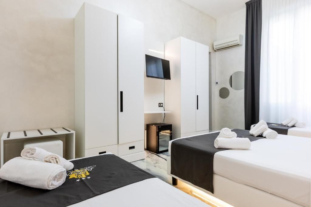 Superior Room | In-room safe, soundproofing, free WiFi