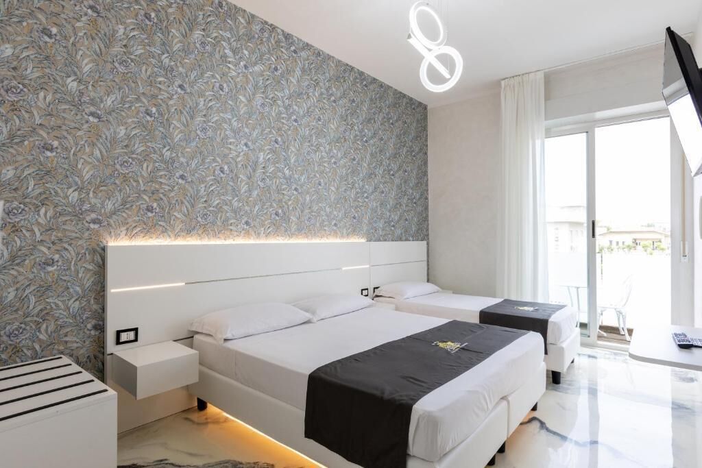 Suite Deluxe, balcone, vista mare | Una cassaforte in camera, Wi-Fi gratuito