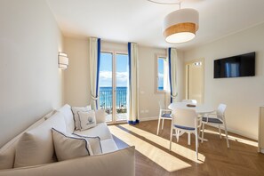 Condo luxo, sacada, vista para o mar (Sinfonia) | Área de estar