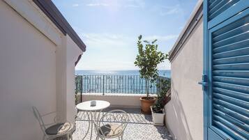 Panoramic Studio, Balcony, Sea View (Brezza) | Terrace/patio