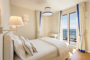 Bloc d'apartaments Deluxe, balcó, vistes al mar (Pietra di Mare) | Caixa forta a l'habitació, escriptori i cortines opaques 