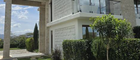 Luksus-dobbeltrom, balkong, sjøutsikt | Eksteriør