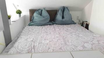 1 Schlafzimmer, Bügeleisen/Bügelbrett, Reisekinderbett, kostenloses WLAN