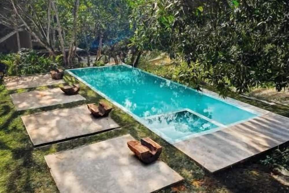 Vrihee Resort