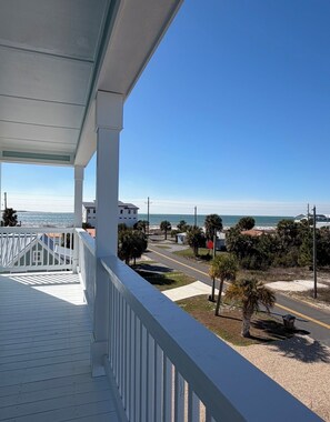 Property grounds - A Spacious 4 bedroom 4.5 bath Coastal Escape - Walk to the Beach (Port St. Joe)