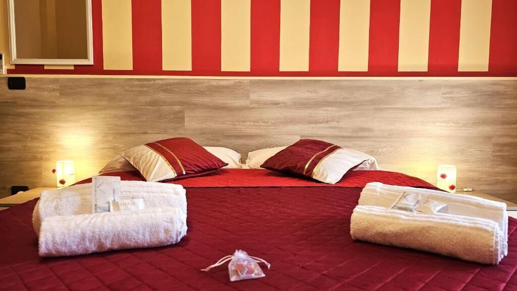 Double Room, Air conditioning, Courtyard View | Desk, iron/ironing board