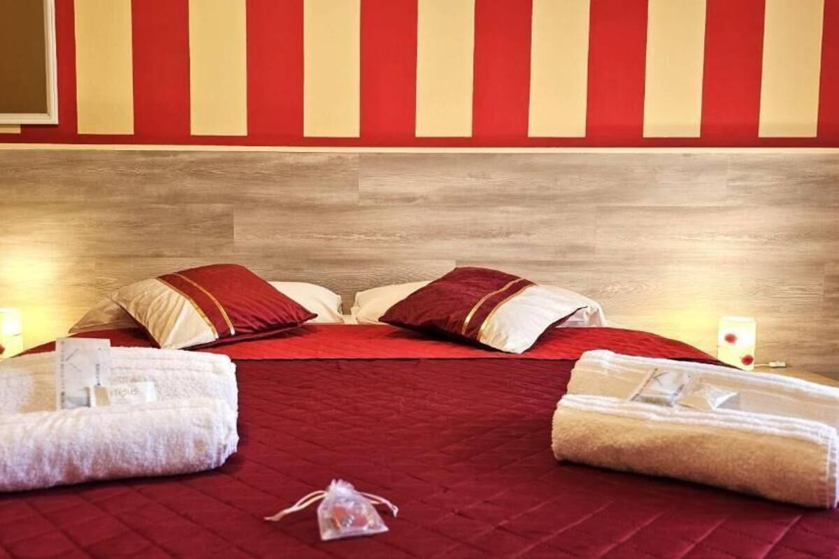 Double Room, Air conditioning, Courtyard View | Desk, iron/ironing board