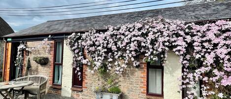 Cottage | Buiten dineren