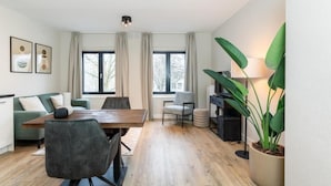 Uklassifisert bilde, 3 av 18, knapp