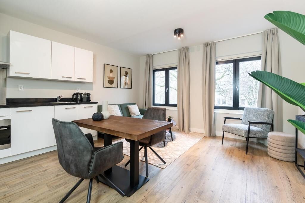 สตูดิโอ | ภายใน