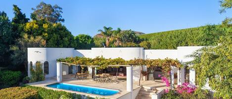 Talo (4 Bedrooms) | Majoituspaikan julkisivu