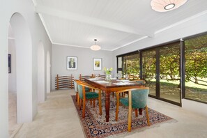 Rumah (4 Bedrooms) | Interior