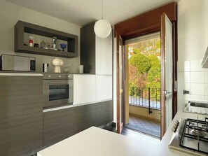 Fridge, microwave, oven, stovetop - Apartment La Terrazza (Cannero Riviera)