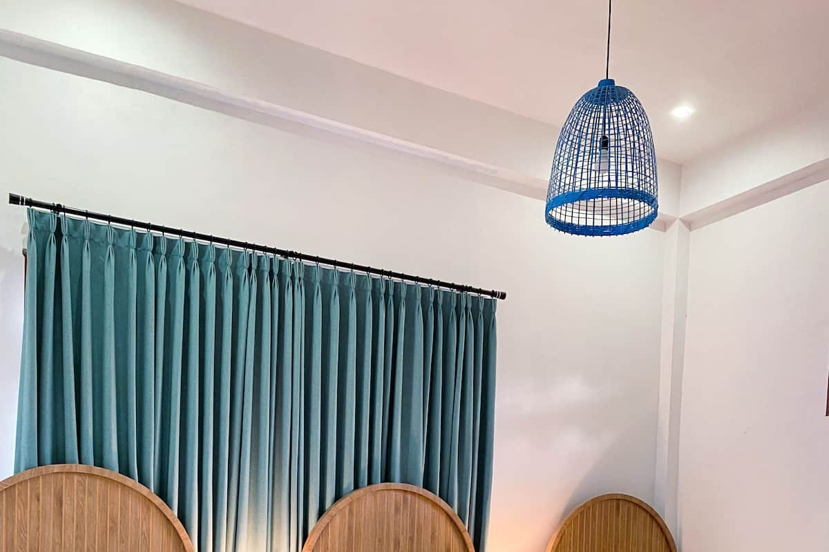 Kolmen hengen superior-huone | Työpöytä, ilmainen Wi-Fi