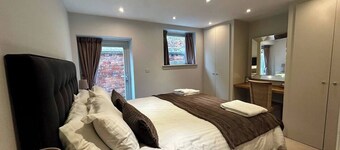Boutique Barn Secure Parking between York &Harrogate