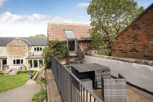 Boutique Barn Secure Parking between York &Harrogate