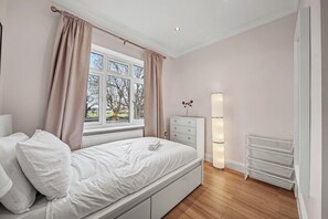 3 chambres, fer et planche à repasser, Wi-Fi gratuit