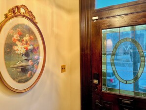 Interior - Charming Downtown Harrisburg Victorian Home- Walkable & Central (Harrisburg)