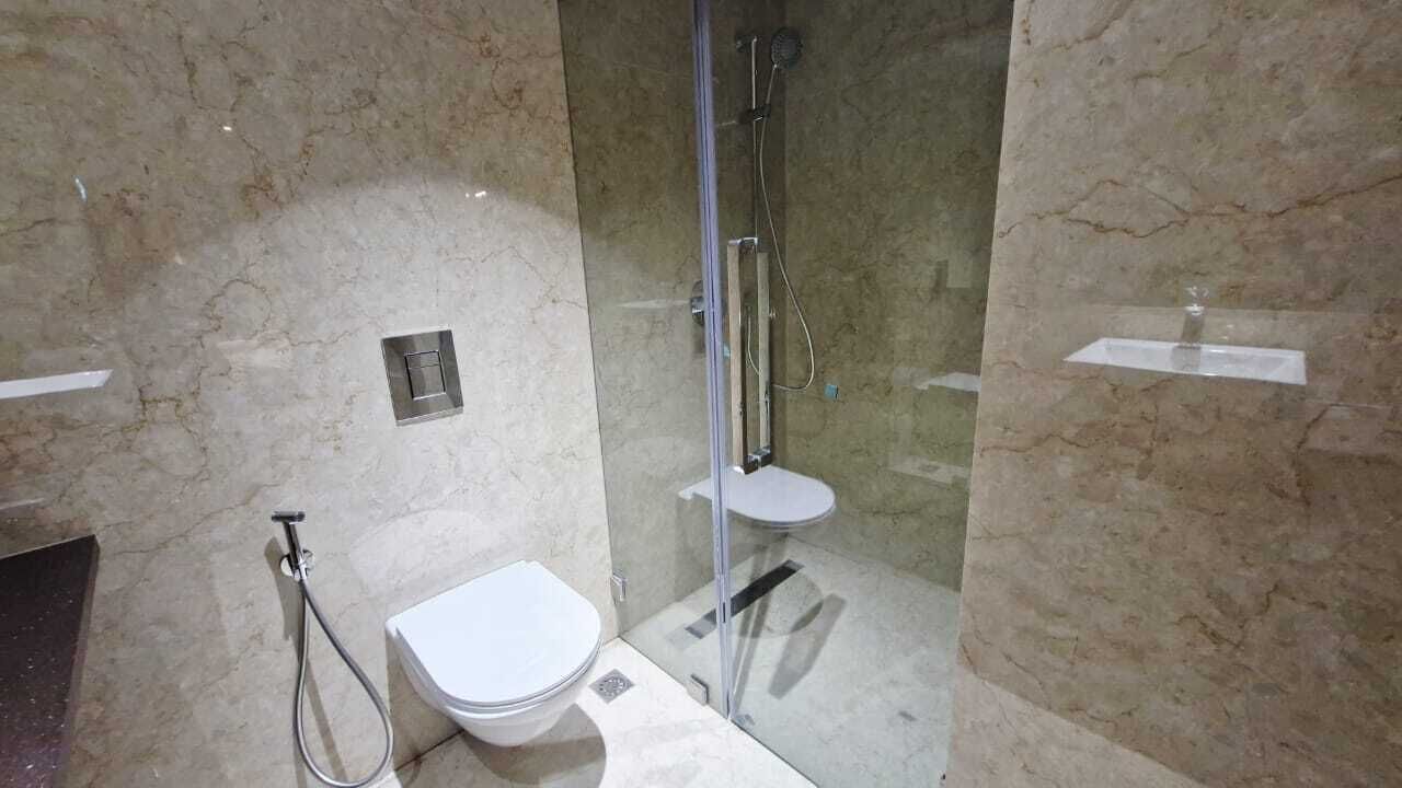 تجهيزات دش، مجففات شعر، مناشف، صابون