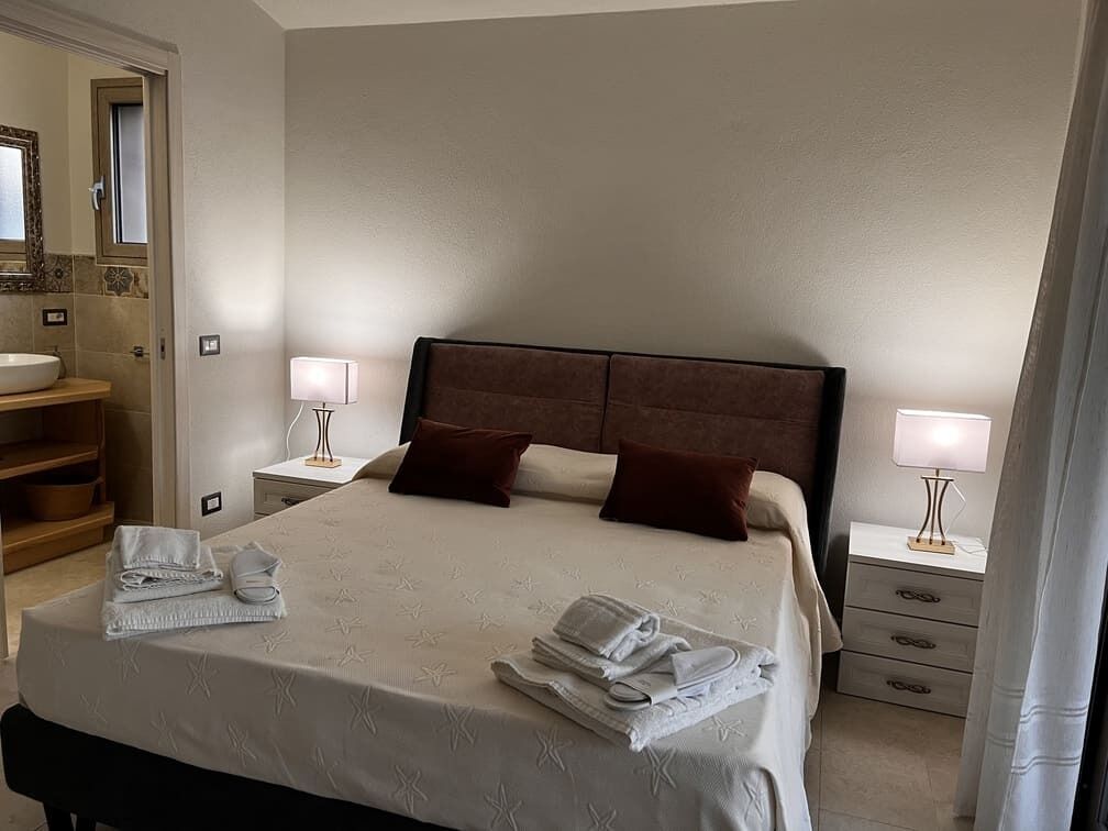 Premium bedding, memory foam beds, minibar, individually decorated