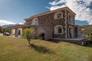 Front of property - Lamefata  (Budoni)