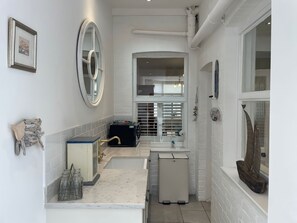 Interior - Seahorse Cottage (Weymouth)