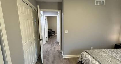 Spacious 2BR Apt (Sleeps 6): 2 KING Beds & Balcony