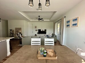 Smart TV - Spacious Family Home near Gulf Beaches (Venice)