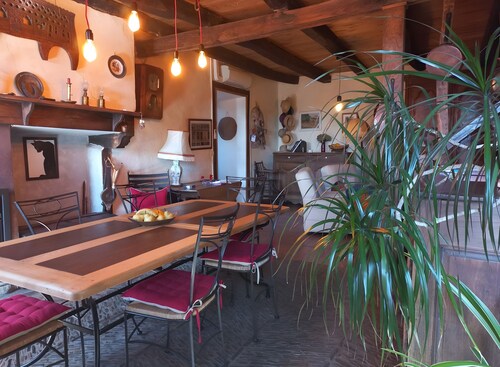 Guest Room "Du Mas" with Private Terrace, Shared Garden, and Wi-Fi