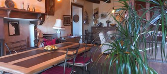 Guest Room "Du Mas" with Private Terrace, Shared Garden, and Wi-Fi