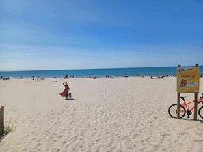 Beach - Apartment 500m from the beach (La Grande-Motte)