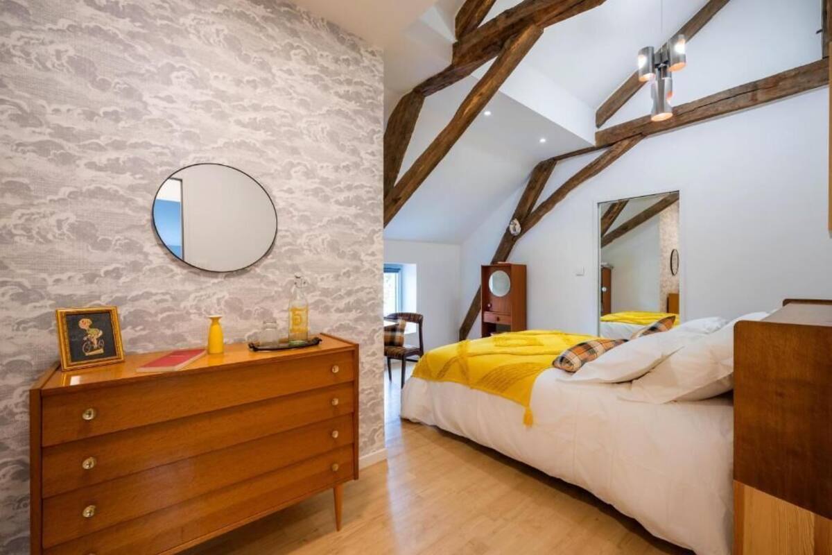 Double Room, City View | Langsir/tirai gelap terus, Wi-fi percuma 
