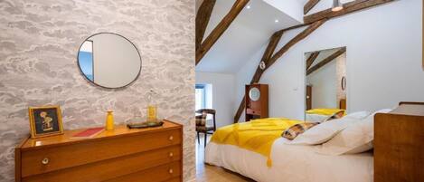 Double Room, City View | Blackout curtains, free WiFi