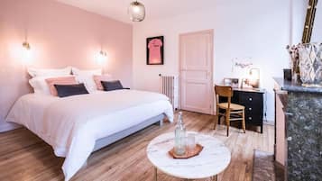 Double Room, Garden View | Blackout drapes, free WiFi