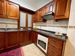 Fridge, microwave, oven, toaster - Don Antonio- with sea view in Los Cristianos (Playa De Los Cristianos)