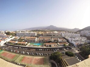 Exterior - Torres del Sol - stunning sea view and pools (Playa De Los Cristianos)